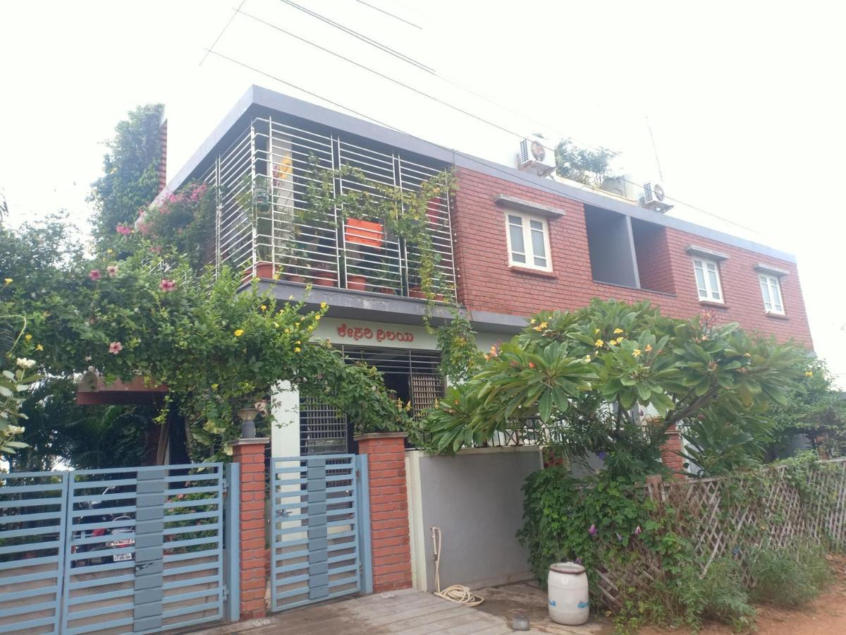 Mango Tree Homestay ฮัมปี ภายนอก รูปภาพ
