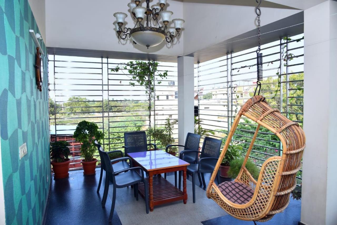 Mango Tree Homestay ฮัมปี ภายนอก รูปภาพ
